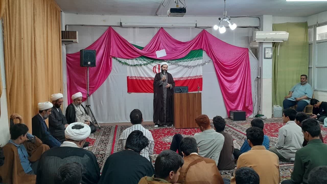 شبکه «نعم العون» برای همراهی آموزشی و پژوهشی طلاب در قم آغاز شد