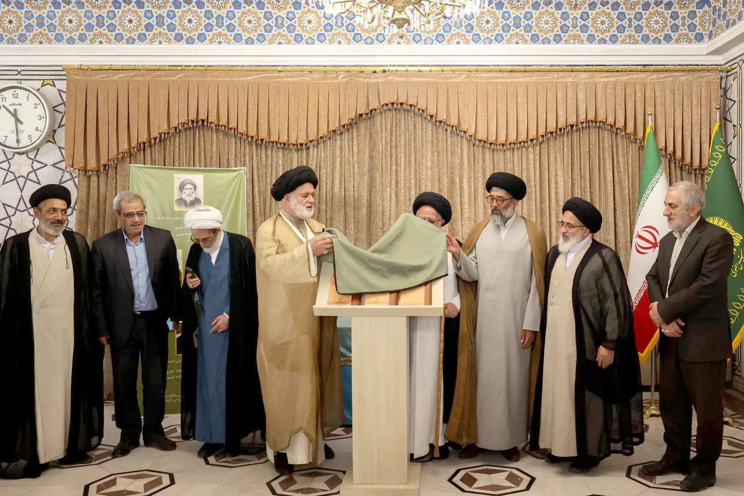 فهرست نسخ خطی حوزه خوانسار در حرم رضوی رونمایی شد